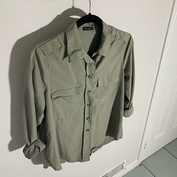 Green Dynamite Button Down - Picture 4 of 6